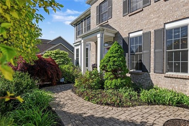 Nestled in one of Webster's most sought-after neighborhoods - photo 5
