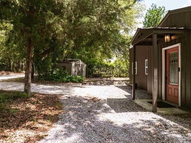 The Perfect Fully Furnished Week-End Getaway or separate but - photo 8