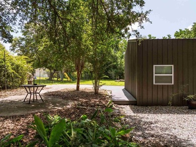 The Perfect Fully Furnished Week-End Getaway or separate but - photo 10