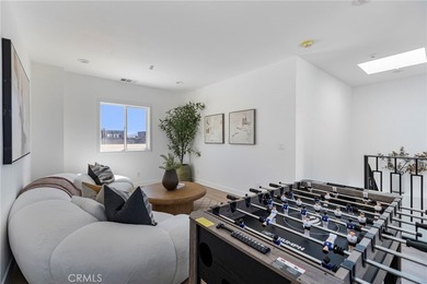 1018 W 223rd St 2 - photo 33