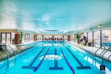 Beautifully renovated and flooded with natural Southern light - photo 7