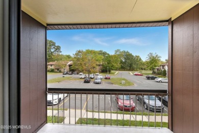 Beautiful, light-filled upper-floor 2-bedroom, 2 full bath unit