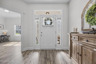 Space, flexibility, and an unbeatable location...this home truly - photo 8
