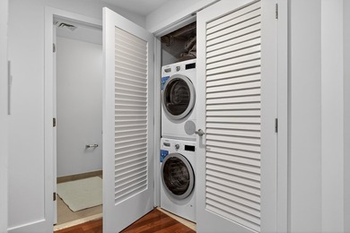 This bright, south-facing 1-bedroom, 1-bath residence at Gulls - photo 17