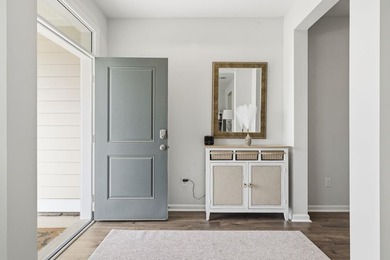 This popular Beazer Hickory model, built in April 2025, offers a - photo 19