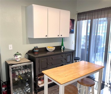Beautiful 3-bedroom, 2-bath home on a quiet cul-de-sac in the - photo 9