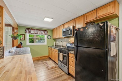 Welcome to 17 Dock Road, where thoughtful renovations, flexible - photo 26