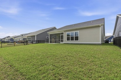 This popular Beazer Hickory model, built in April 2025, offers a - photo 36