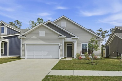 This popular Beazer Hickory model, built in April 2025, offers a - photo 37