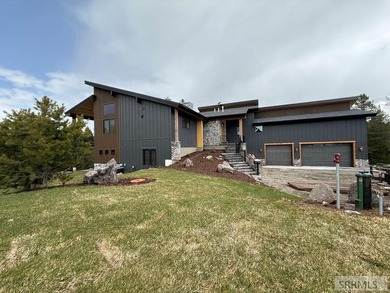 Nestled within the highly desirable Silverhawk Subdivision, this - photo 7