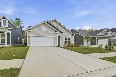This popular Beazer Hickory model, built in April 2025, offers a - photo 38