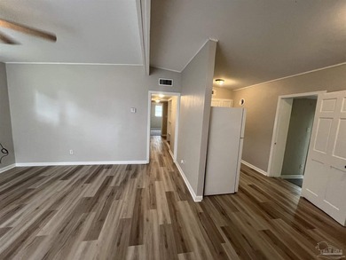 RECENTLY UPDATED 4 BEDROOM 1 BATHROOM HOME WITH 2021 ROOF - photo 2