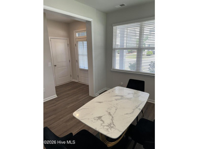 Introducing this stunning 3-bedroom, 3-bathroom end-unit - photo 9