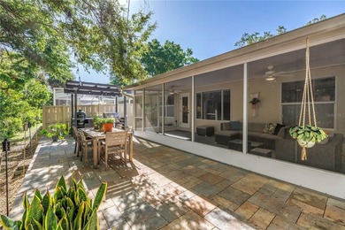 THE APOGEE OF MODERN MINIMALISM IN GUARD-GATED PLACIDO BAYOU | - photo 3