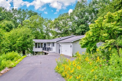 Lake Home For Sale in Dahinda, Illinois