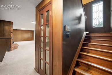 Welcome to this exceptional 5-bedroom, 3-bathroom home in Skyway - photo 26