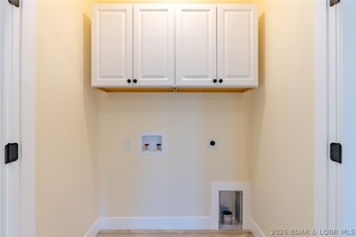 Brand-new beautiful home in the highly sought-after subdivision - photo 34