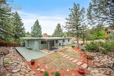 Welcome to this exceptional 5-bedroom, 3-bathroom home in Skyway - photo 35