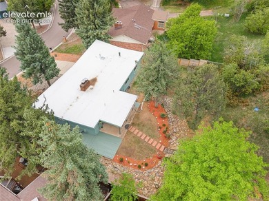 Welcome to this exceptional 5-bedroom, 3-bathroom home in Skyway - photo 43