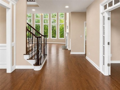 Welcome to this beautifully updated 6-bedroom, 4-bathroom home - photo 5