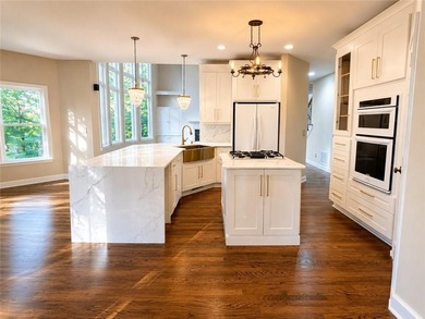 Welcome to this beautifully updated 6-bedroom, 4-bathroom home - photo 6