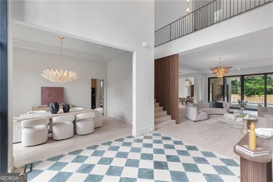 Crafted as a true statement piece, this extraordinary custom - photo 11