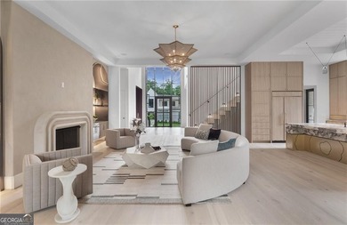 Crafted as a true statement piece, this extraordinary custom - photo 16