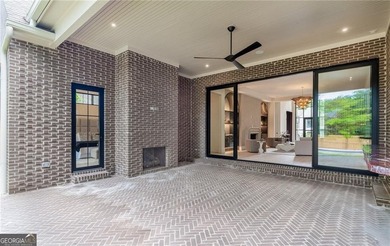 Crafted as a true statement piece, this extraordinary custom - photo 18