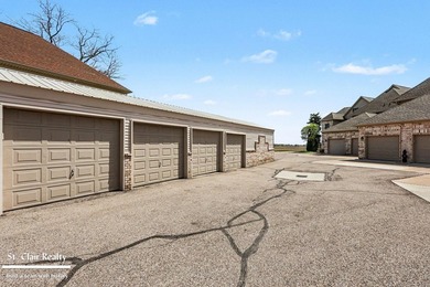 STUNNING WATERFRONT CONDO! Enjoy breathtaking lake views from - photo 22