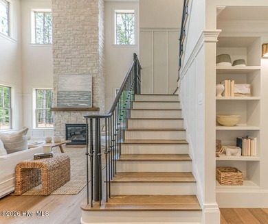 Exceptional new construction offering a refined blend of luxury - photo 4