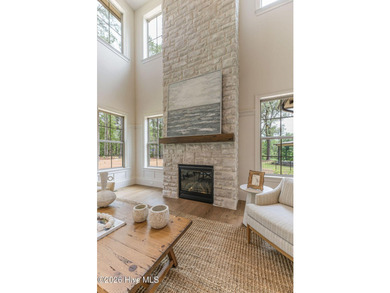 Exceptional new construction offering a refined blend of luxury - photo 9