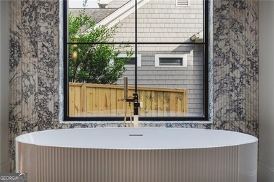 Crafted as a true statement piece, this extraordinary custom - photo 37