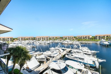 Elevate your lifestyle in this spectacular, fully renovated - photo 40