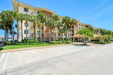 Elevate your lifestyle in this spectacular, fully renovated - photo 44
