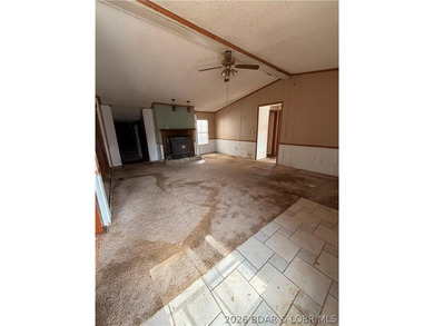 Spacious 5-bedroom, 3-bath home offering approximately 2,792 sq - photo 7