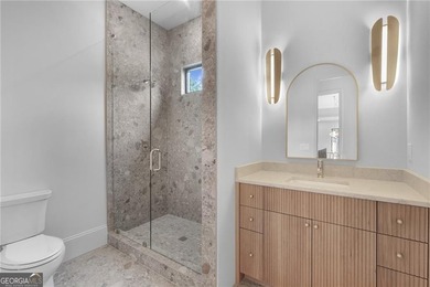 Crafted as a true statement piece, this extraordinary custom - photo 48