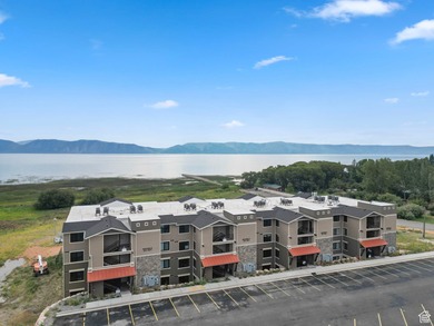 Modern Luxury Condo Near Bear Lake Short term rental Approved - photo 5
