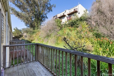 First-Come, First-Served! No lottery! This roof-deck-level - photo 14