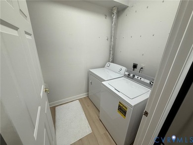 Welcome to this beautifully renovated first-floor condominium - photo 18
