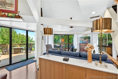 Distinctive architecture meets effortless lake living in this - photo 29