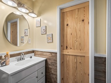 SELLER CONCESSIONS AVAILABLE WITH ACCEPTABLE OFFER! Discover the - photo 31