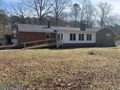 Beautiful Brick Ranch convenient to courthouse area. Handicap