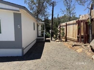 Freshly Remodeled and Ready to Impress! This Beautifully Updated - photo 21