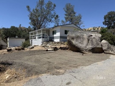 Freshly Remodeled and Ready to Impress! This Beautifully Updated - photo 22