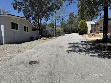 Freshly Remodeled and Ready to Impress! This Beautifully Updated - photo 31