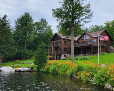 Lake Raponda Home Sale Pending in Wilmington Vermont