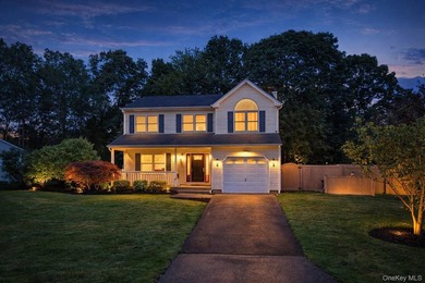 Welcome to 38 Memorial Boulevard, East Moriches Nestled in one - photo 1