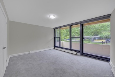 Move right into this updated 3-bedroom, Co-op in Le Havre in - photo 12