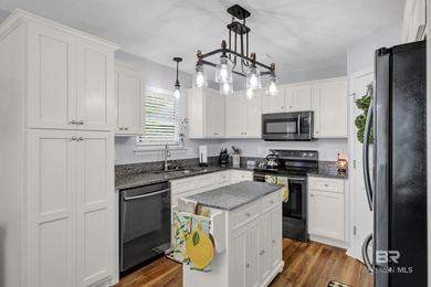 Welcome to your immaculate, turn-key oasis perfectly situated in - photo 13
