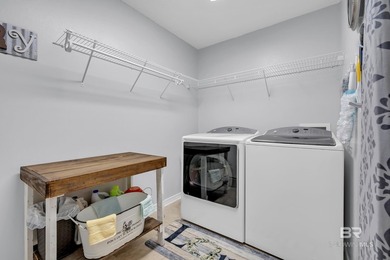Welcome to your immaculate, turn-key oasis perfectly situated in - photo 23